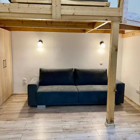 Sasfeszek Apartman